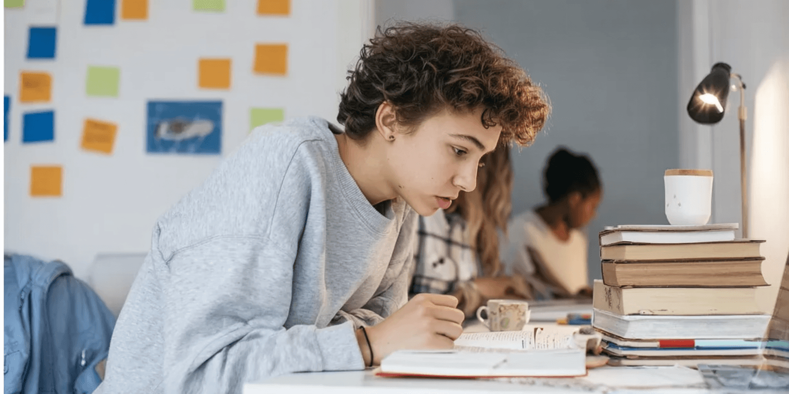 How to choose an Extended Essay topic? cover image